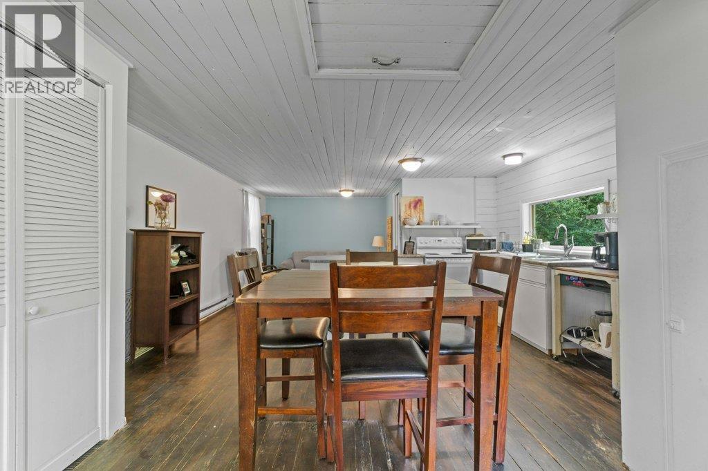 1210 Trans Canada Highway Highway NE Lot# 1, Salmon Arm, British Columbia  V1E 2S6 - Photo 42 - 10371483