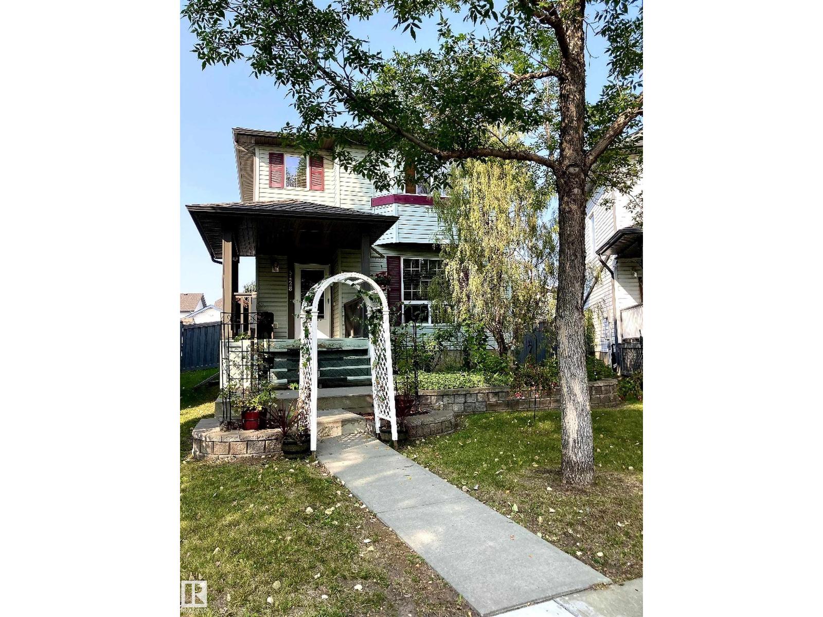 5428 202 ST NW, edmonton, Alberta