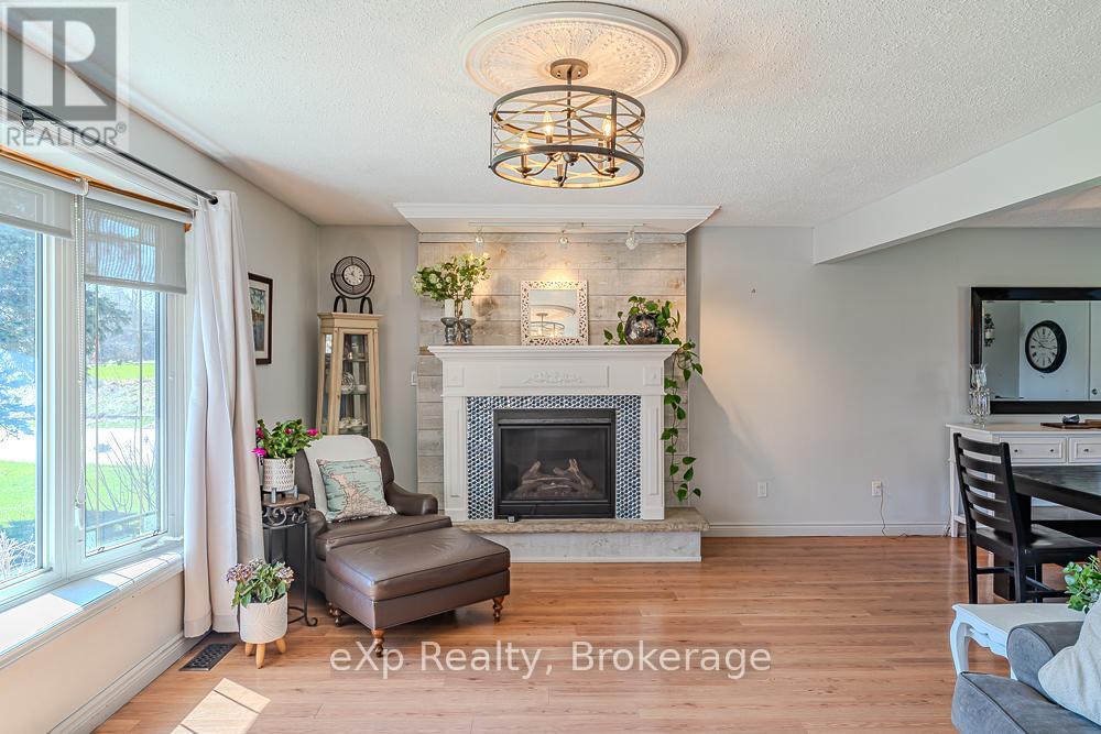 670 Joynt Street, Georgian Bluffs, Ontario  N0H 2K0 - Photo 10 - X13043646