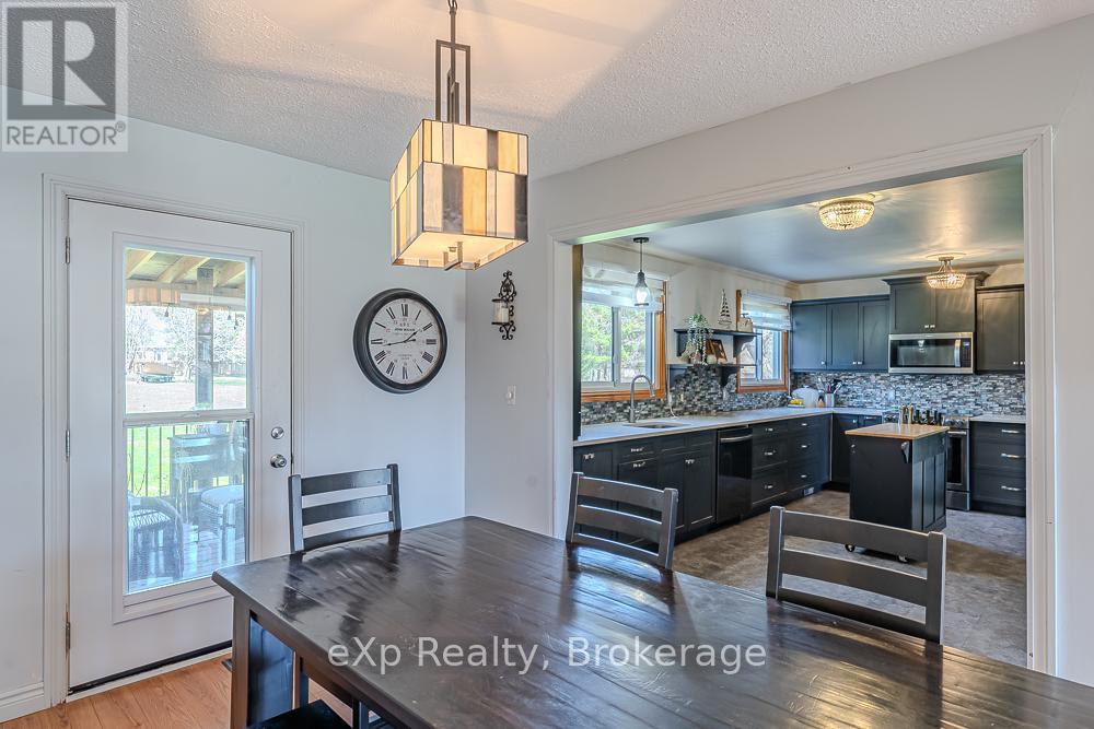 670 Joynt Street, Georgian Bluffs, Ontario  N0H 2K0 - Photo 15 - X13043646