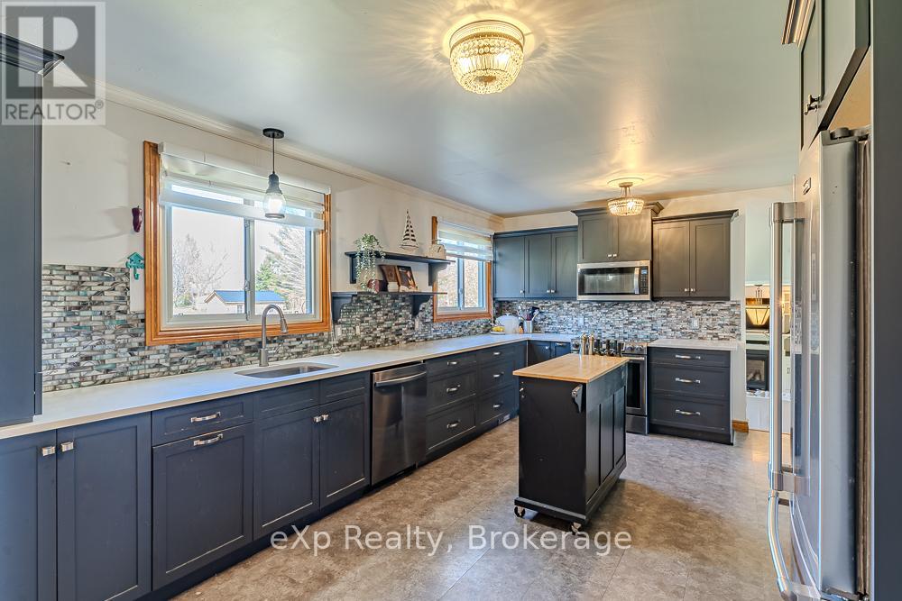 670 Joynt Street, Georgian Bluffs, Ontario  N0H 2K0 - Photo 19 - X13043646