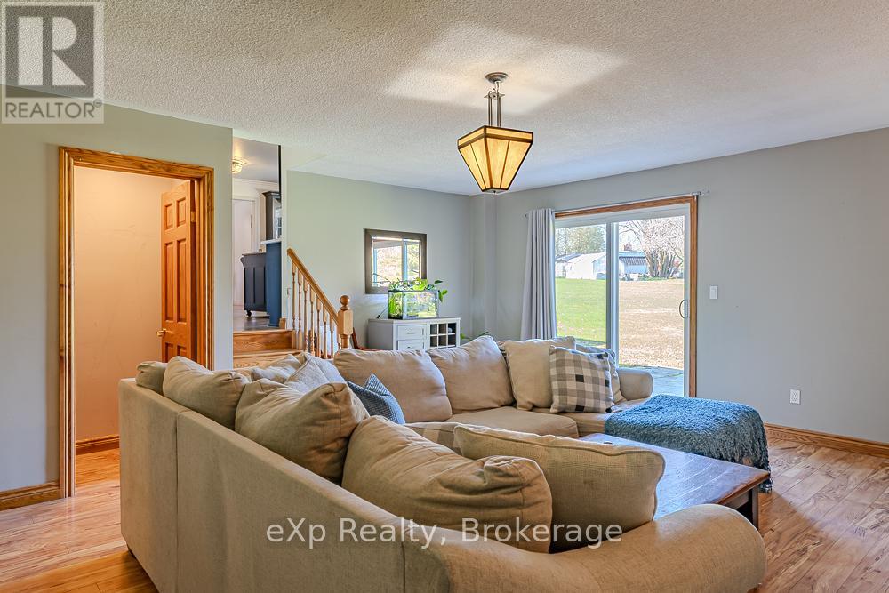 670 Joynt Street, Georgian Bluffs, Ontario  N0H 2K0 - Photo 24 - X13043646