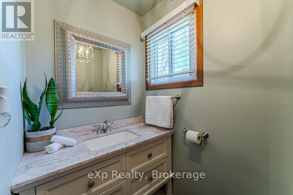 670 Joynt Street, Georgian Bluffs, Ontario  N0H 2K0 - Photo 26 - X13043646