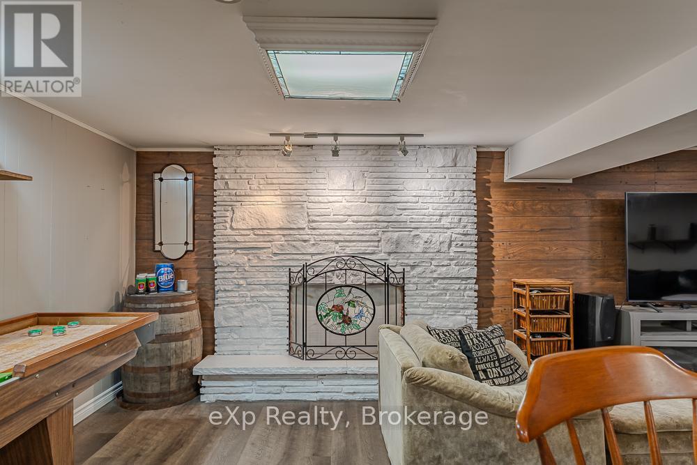 670 Joynt Street, Georgian Bluffs, Ontario  N0H 2K0 - Photo 40 - X13043646