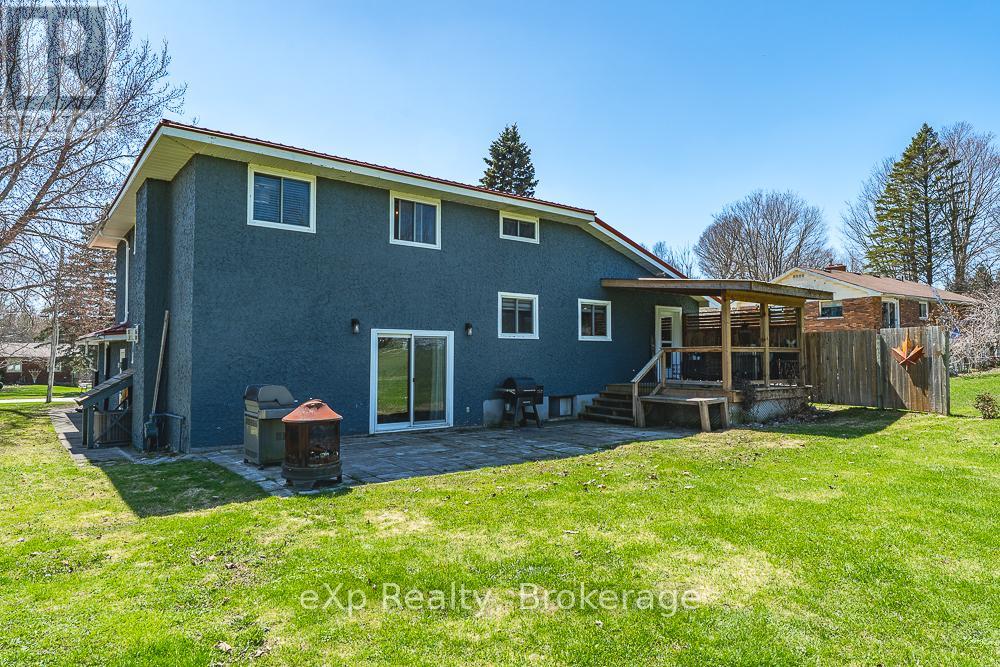 670 Joynt Street, Georgian Bluffs, Ontario  N0H 2K0 - Photo 45 - X13043646