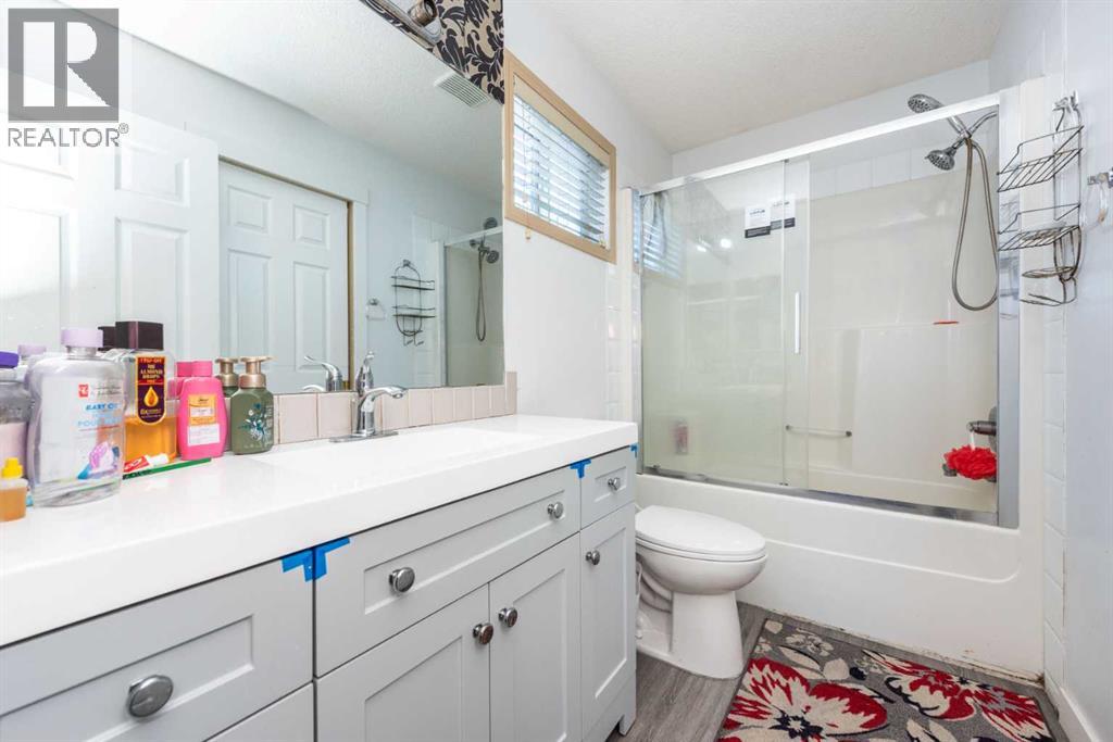 33 Martha's  Meadow Place NE, Calgary, Alberta  T3J 4N6 - Photo 22 - A2288479