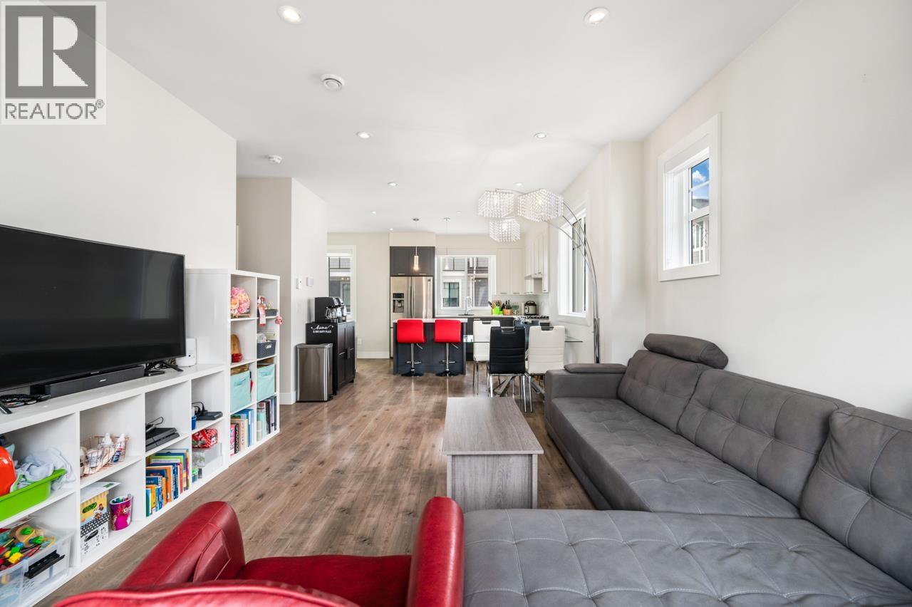 12 189 Wood Street, New Westminster, British Columbia  V3M 0L7 - Photo 9 - R3115698