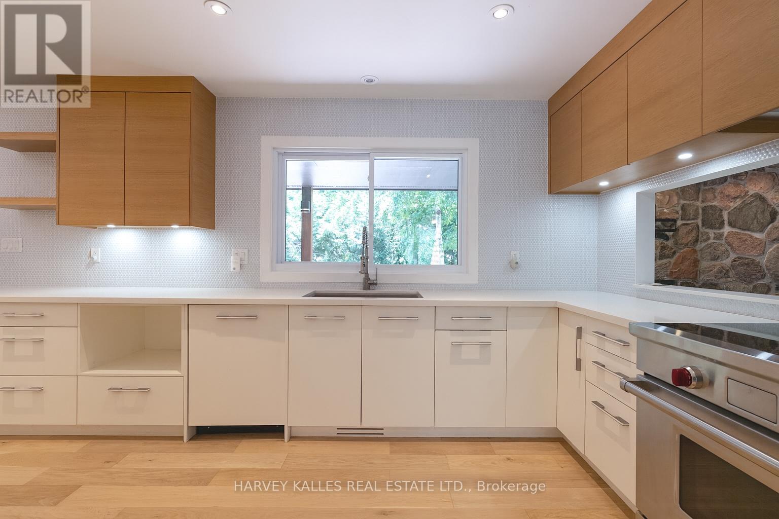 23 Royal Oak Drive, Barrie, Ontario  L4N 7S5 - Photo 11 - S13043614