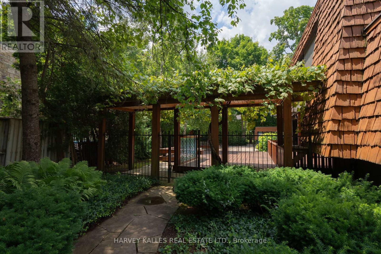 23 Royal Oak Drive, Barrie, Ontario  L4N 7S5 - Photo 31 - S13043614