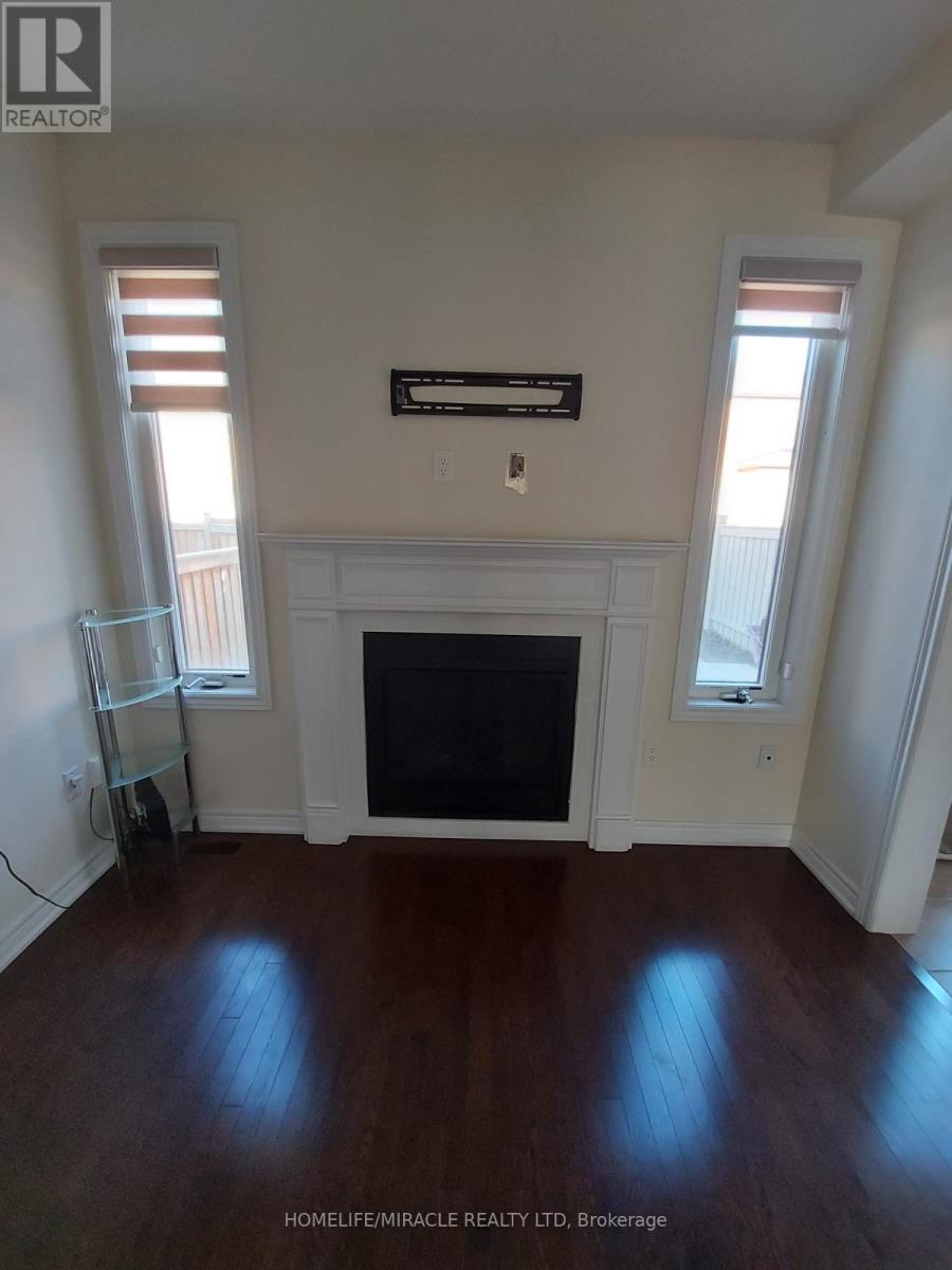 14 Ebury Drive, Brampton, Ontario  L6X 0Z3 - Photo 3 - W13043612