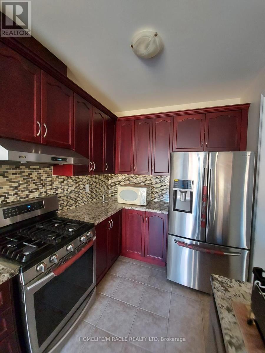 14 Ebury Drive, Brampton, Ontario  L6X 0Z3 - Photo 6 - W13043612