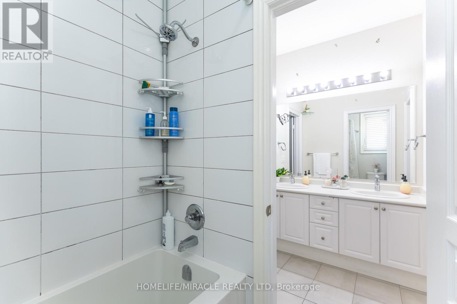 Hts - 1535 Mendelson Heights, Milton, Ontario  L9E 1H3 - Photo 31 - W13043626