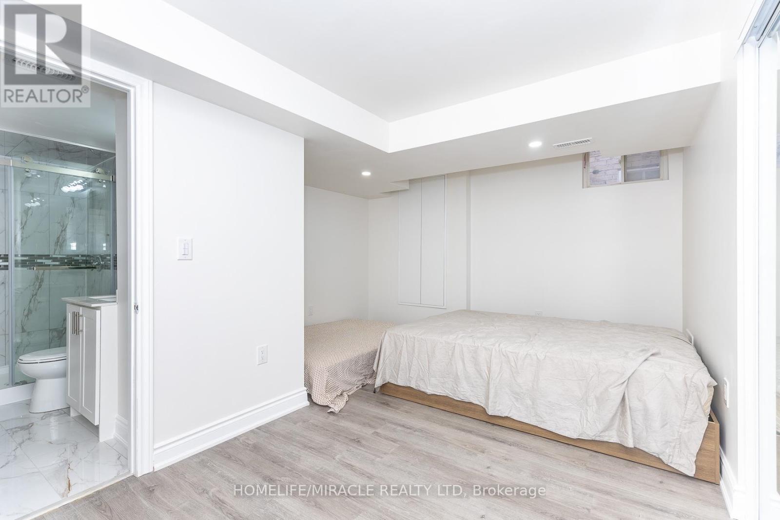 Hts - 1535 Mendelson Heights, Milton, Ontario  L9E 1H3 - Photo 34 - W13043626