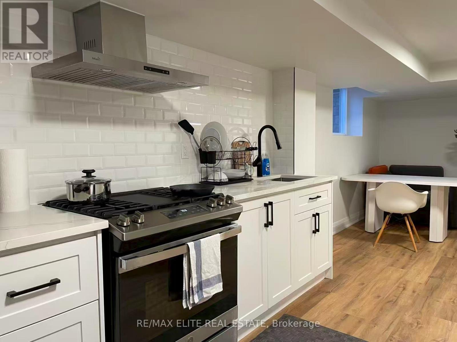 Lower - 4122 Sugarbush Road, Mississauga, Ontario  L5B 2Z8 - Photo 4 - W13043642