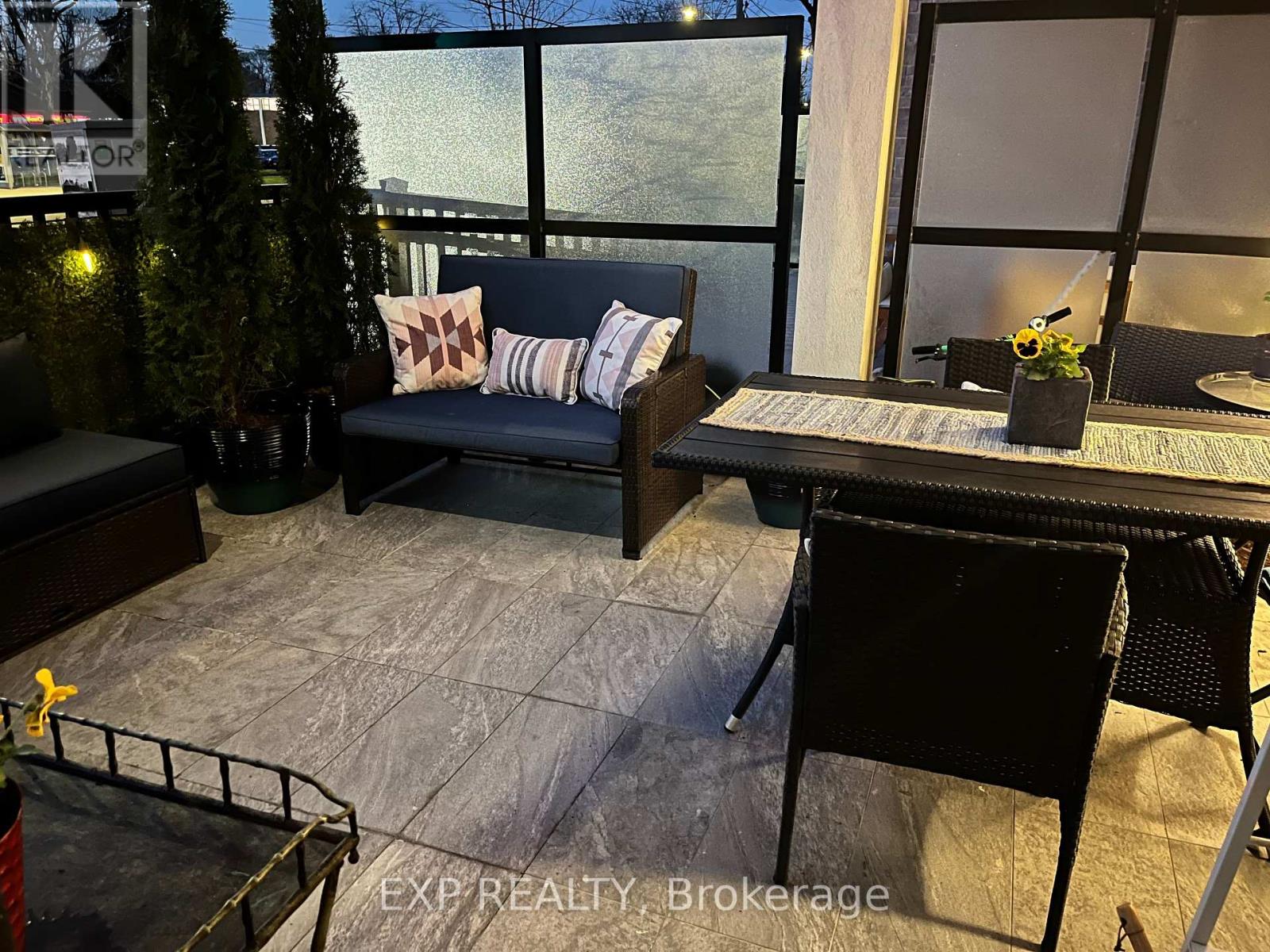 101 - 340 Plains Road E, Burlington, Ontario  L7T 0C2 - Photo 32 - W13043656