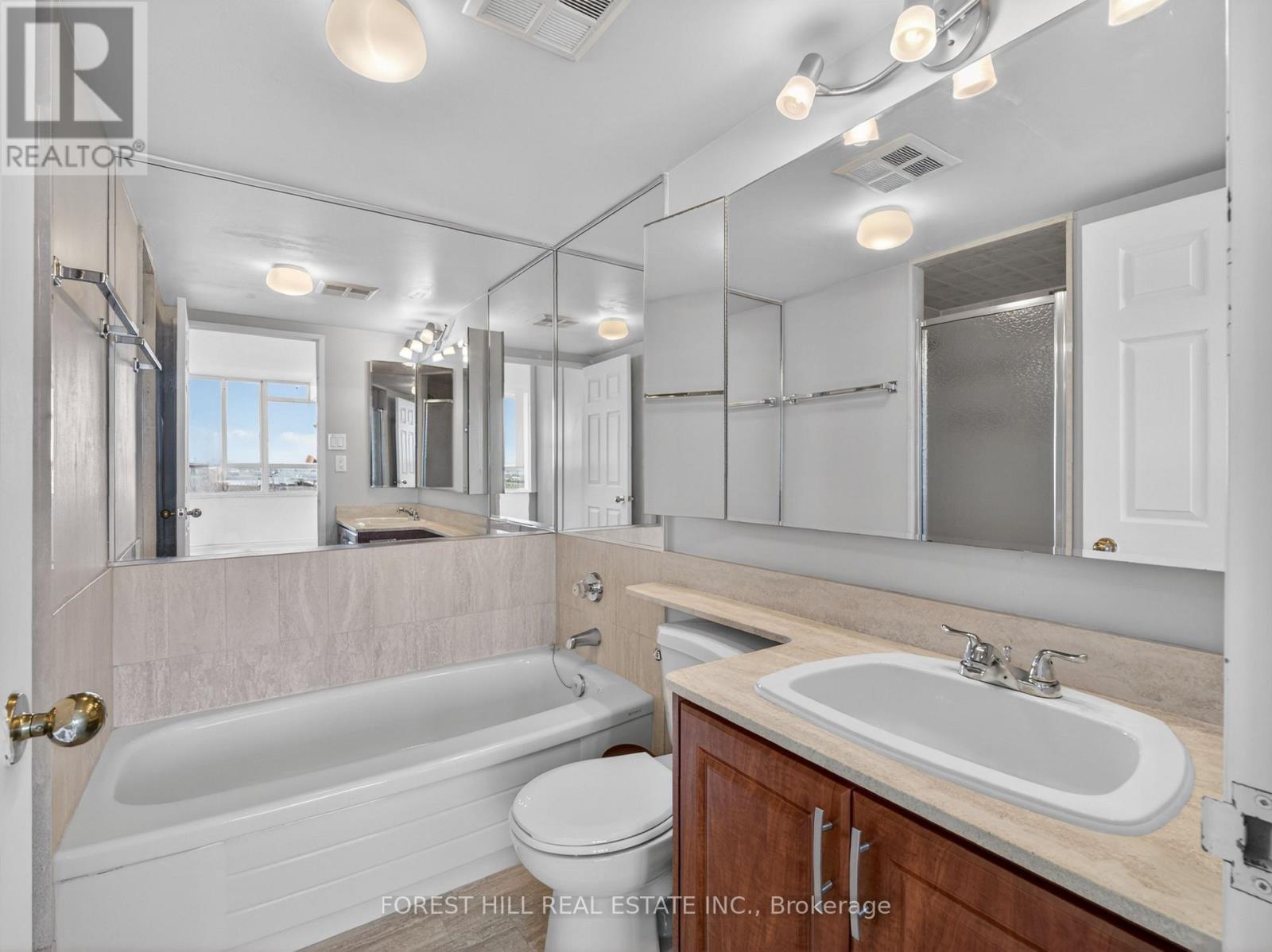 1201 - 100 County Court Boulevard, Brampton, Ontario  L6W 3X1 - Photo 29 - W13043662