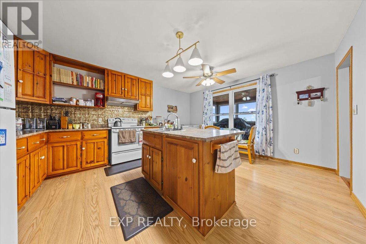 1220 Westross Road, Whitewater Region, Ontario  K0J 1K0 - Photo 12 - X12593086