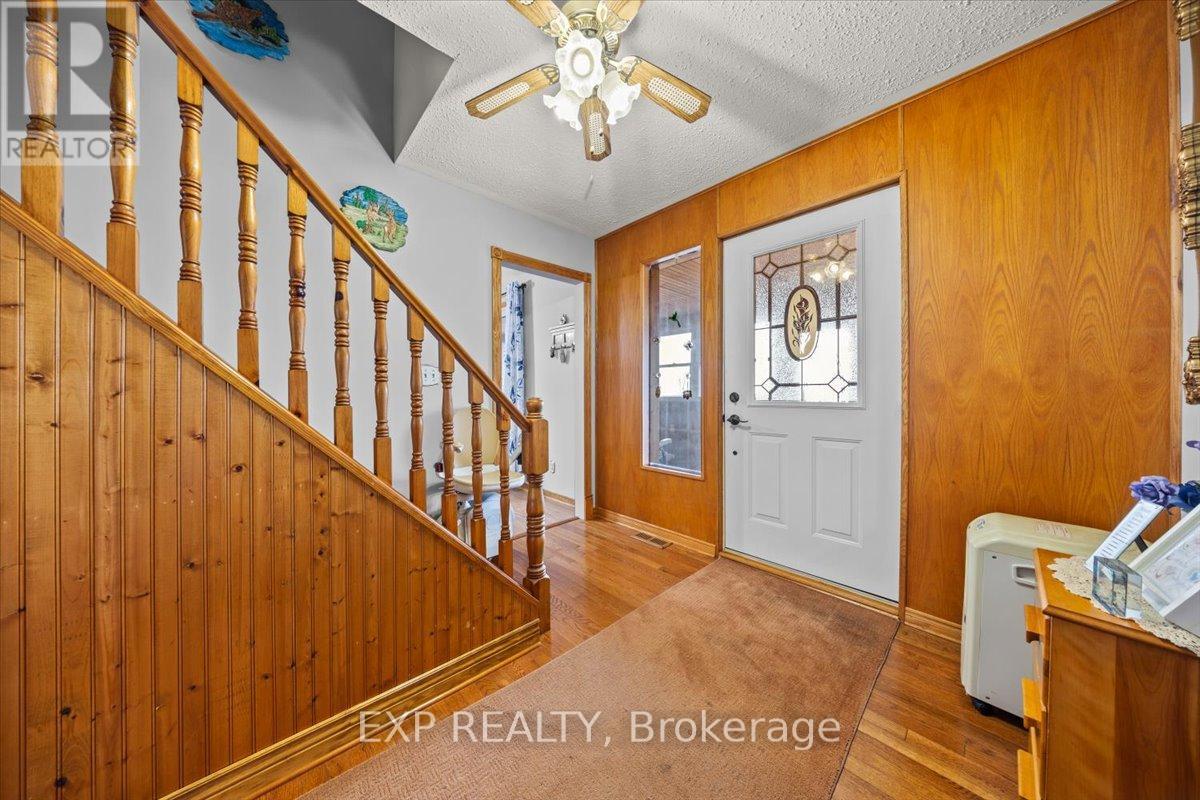 1220 Westross Road, Whitewater Region, Ontario  K0J 1K0 - Photo 4 - X12593086