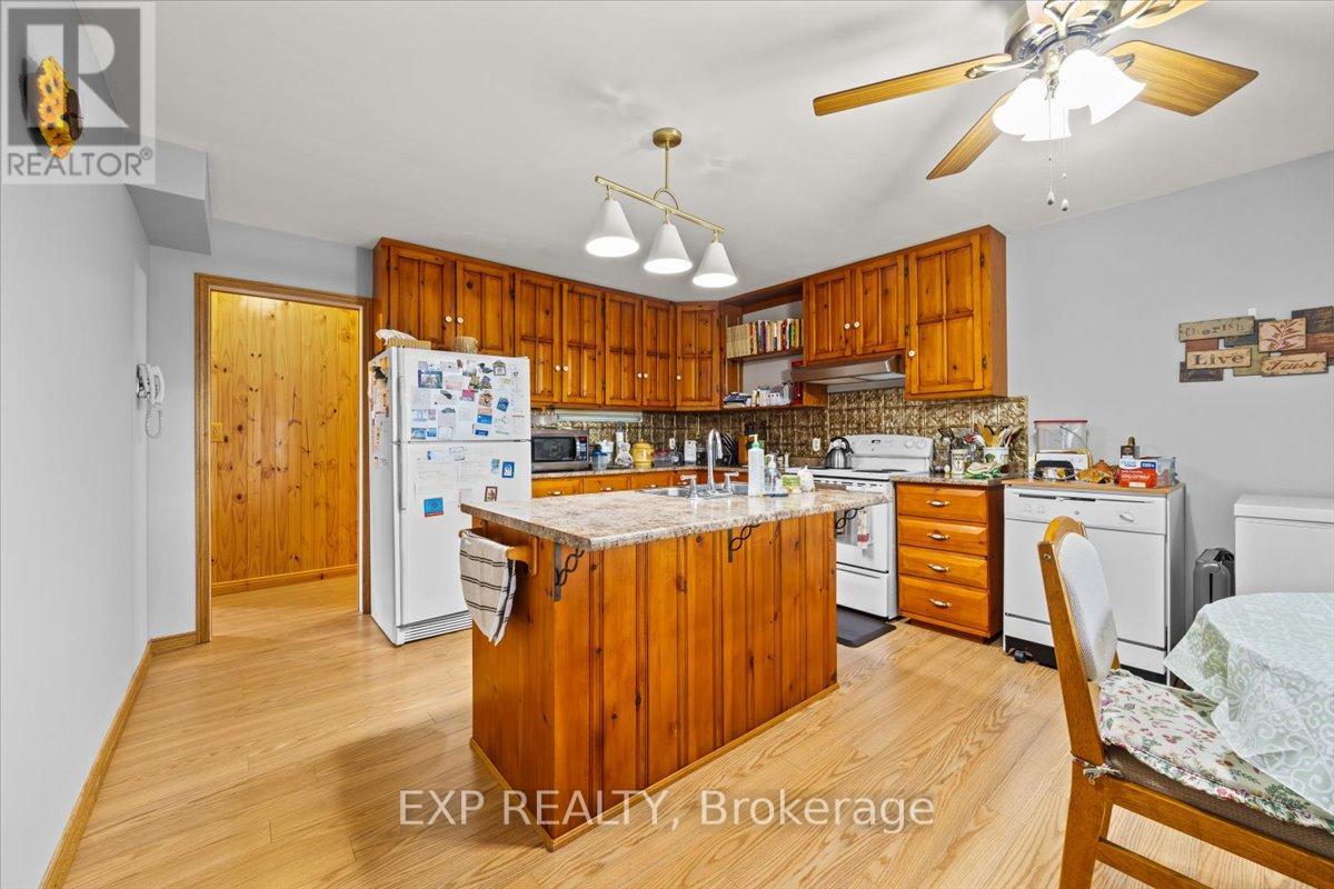 1220 Westross Road, Whitewater Region, Ontario  K0J 1K0 - Photo 7 - X12593086