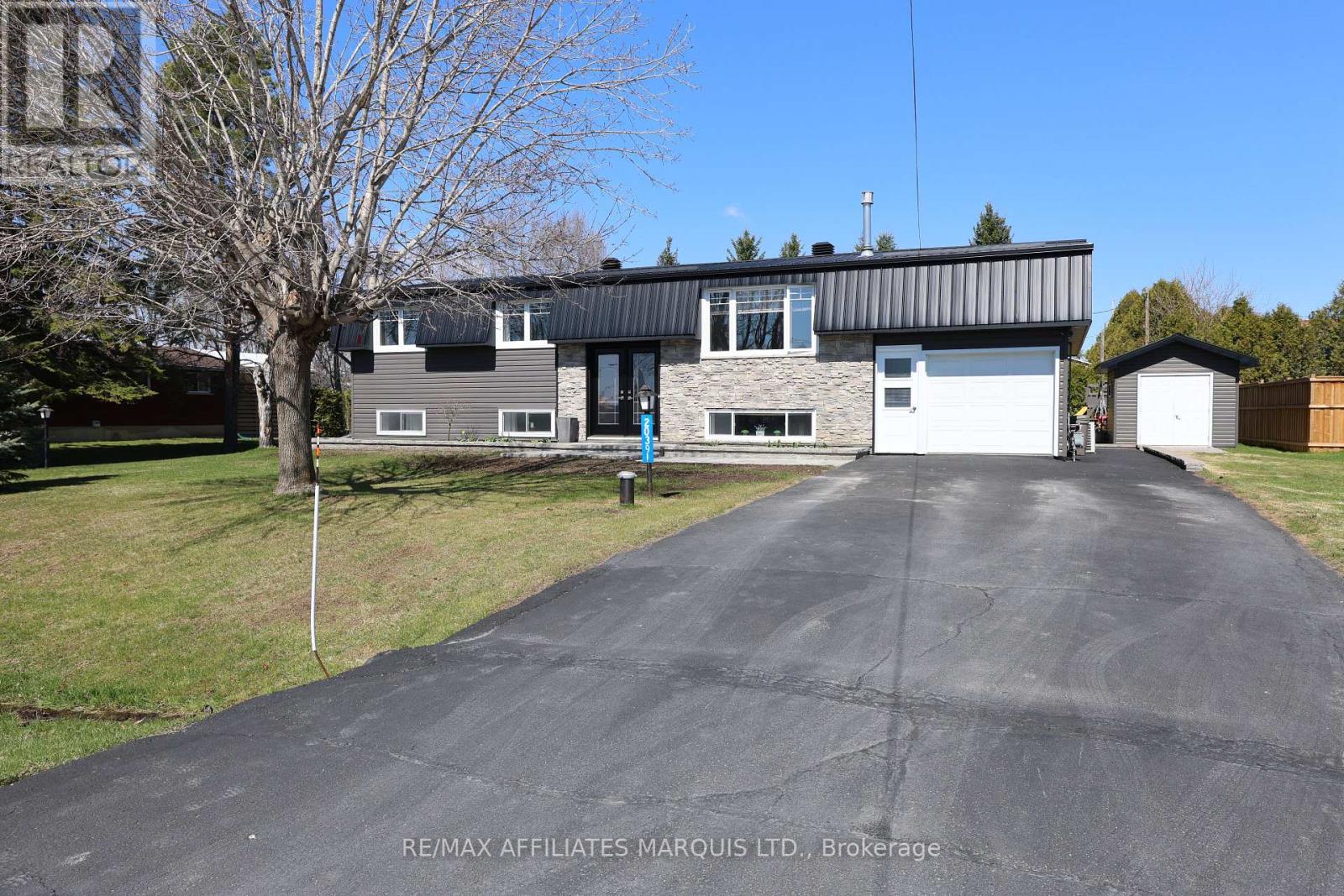 20391 PARK CRESCENT, South Glengarry, Ontario