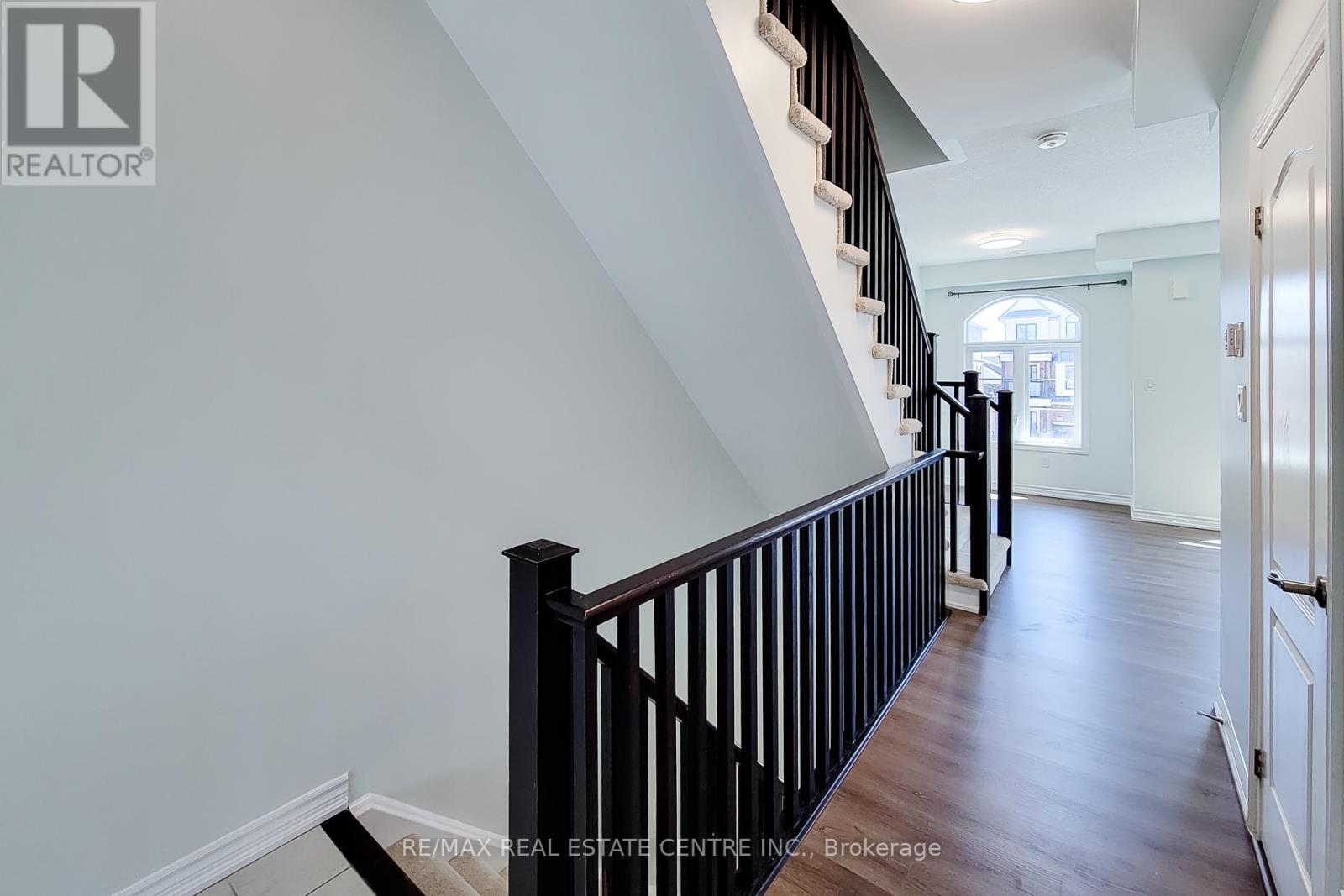 137 Borers Creek Circle, Hamilton, Ontario  L8B 1W3 - Photo 11 - X13043620