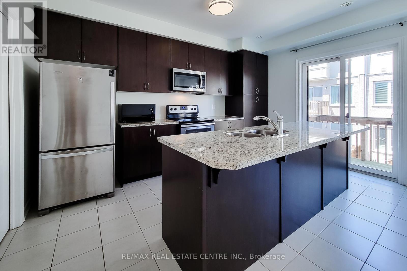 137 Borers Creek Circle, Hamilton, Ontario  L8B 1W3 - Photo 20 - X13043620