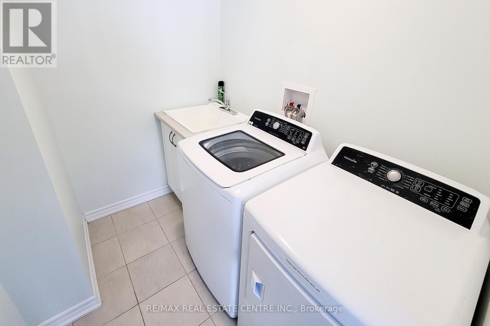 137 Borers Creek Circle, Hamilton, Ontario  L8B 1W3 - Photo 27 - X13043620