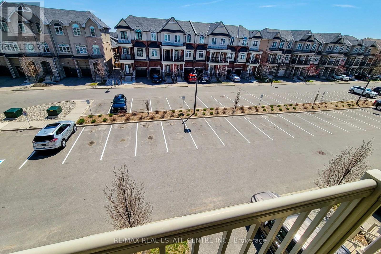 137 Borers Creek Circle, Hamilton, Ontario  L8B 1W3 - Photo 4 - X13043620