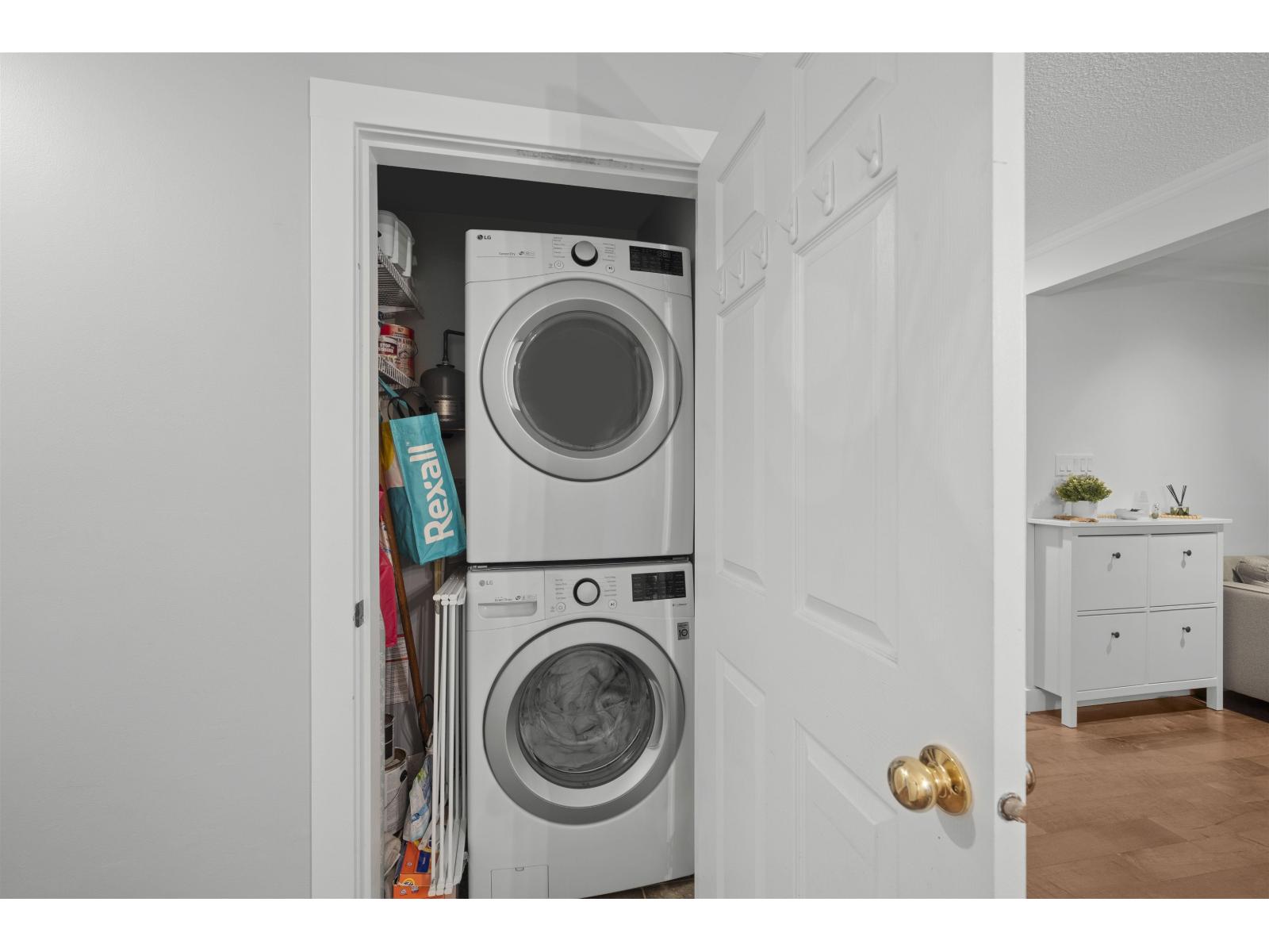 13507 15 Avenue, Surrey, British Columbia  V4A 5H4 - Photo 11 - R3115757