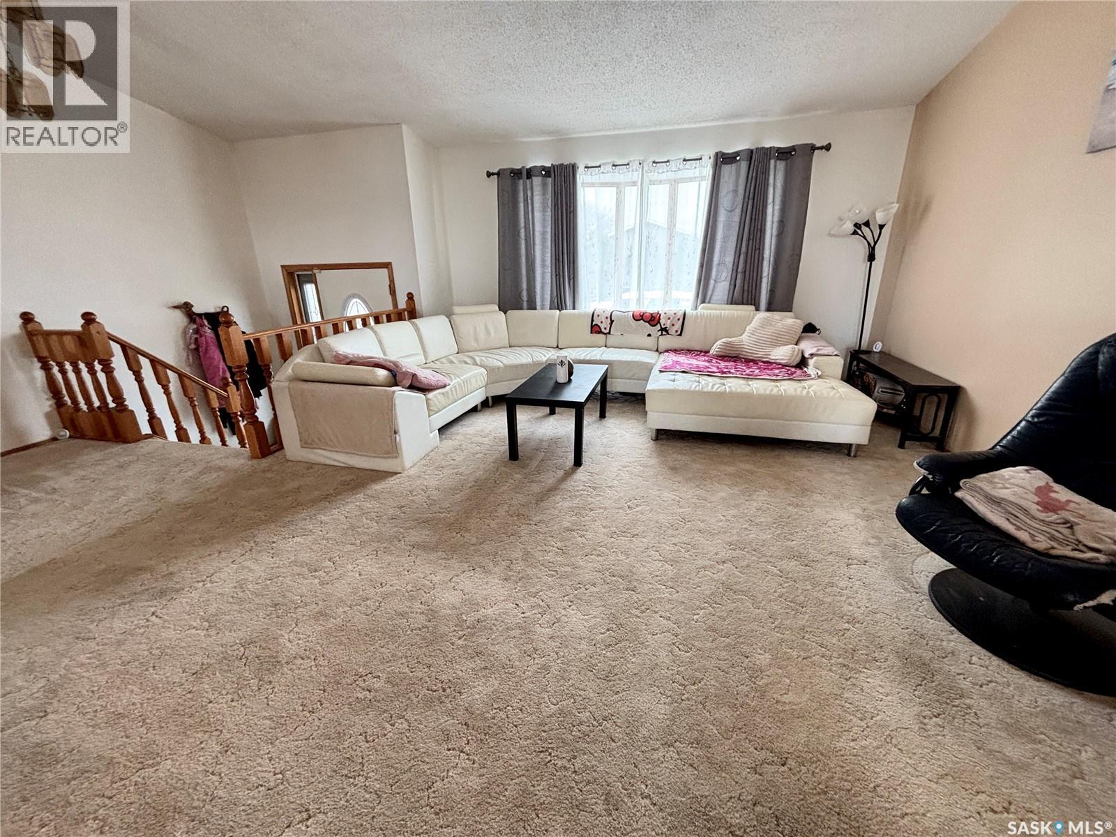 52 Harrigan Crescent, Maple Creek, Saskatchewan  S0N 1N0 - Photo 12 - SK033934