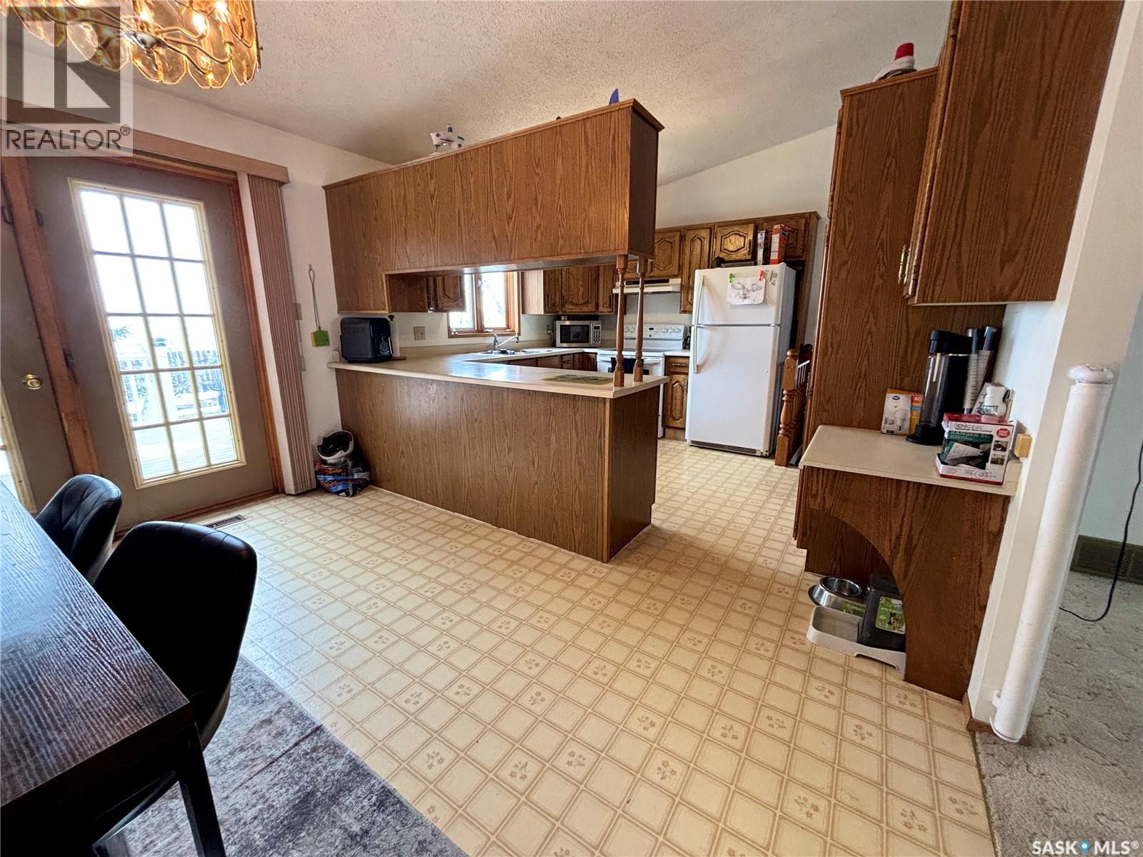 52 Harrigan Crescent, Maple Creek, Saskatchewan  S0N 1N0 - Photo 14 - SK033934