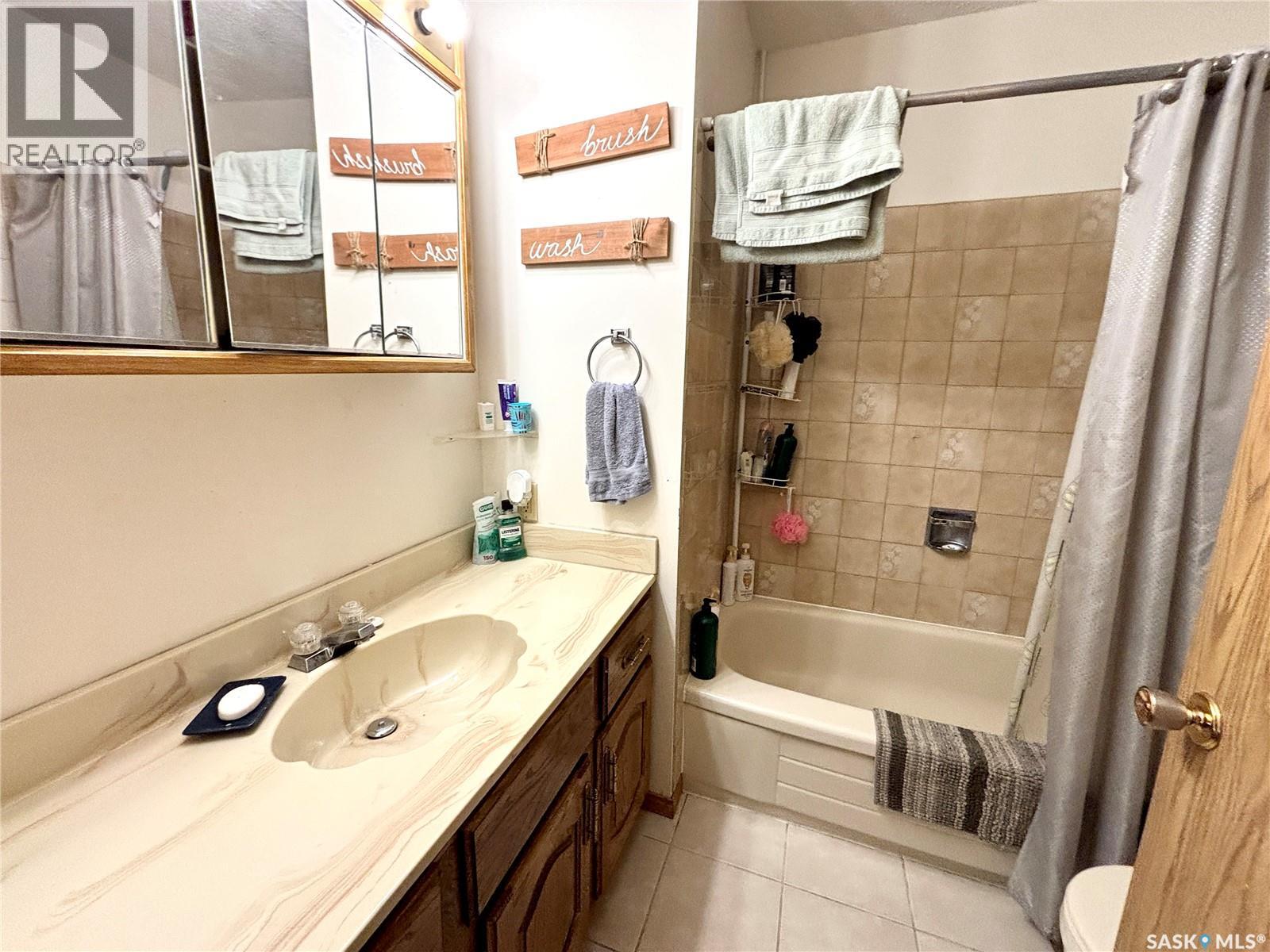 52 Harrigan Crescent, Maple Creek, Saskatchewan  S0N 1N0 - Photo 27 - SK033934