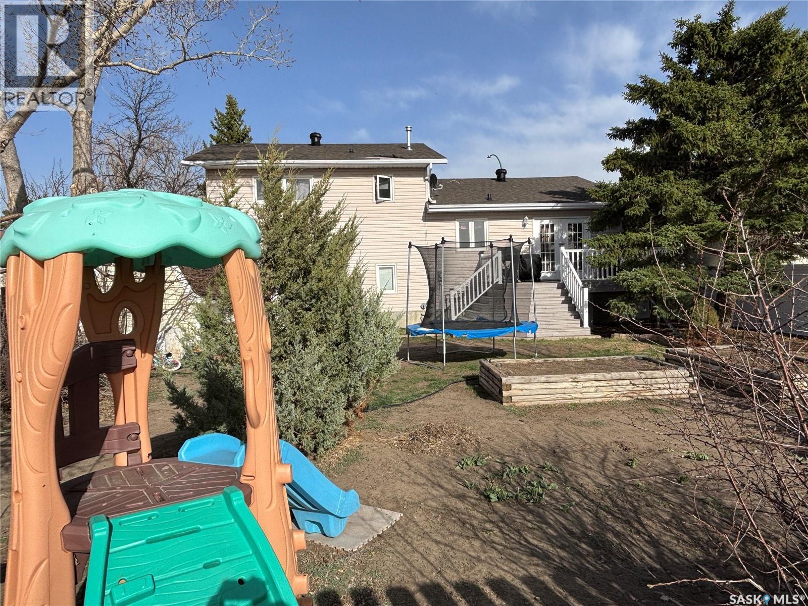 52 Harrigan Crescent, Maple Creek, Saskatchewan  S0N 1N0 - Photo 7 - SK033934