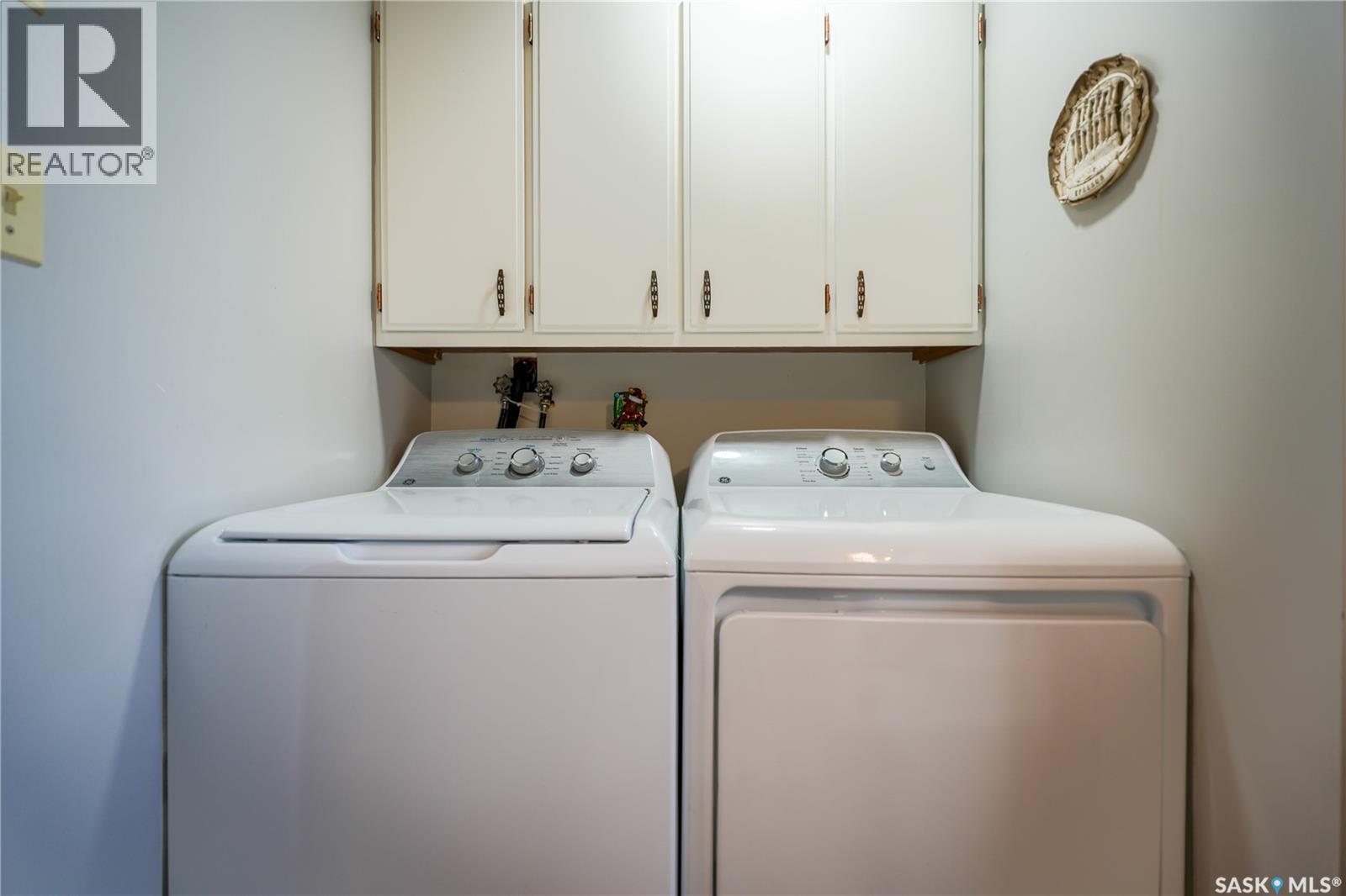 254 2nd Avenue E, Gravelbourg, Saskatchewan  S0H 1X0 - Photo 31 - SK033895