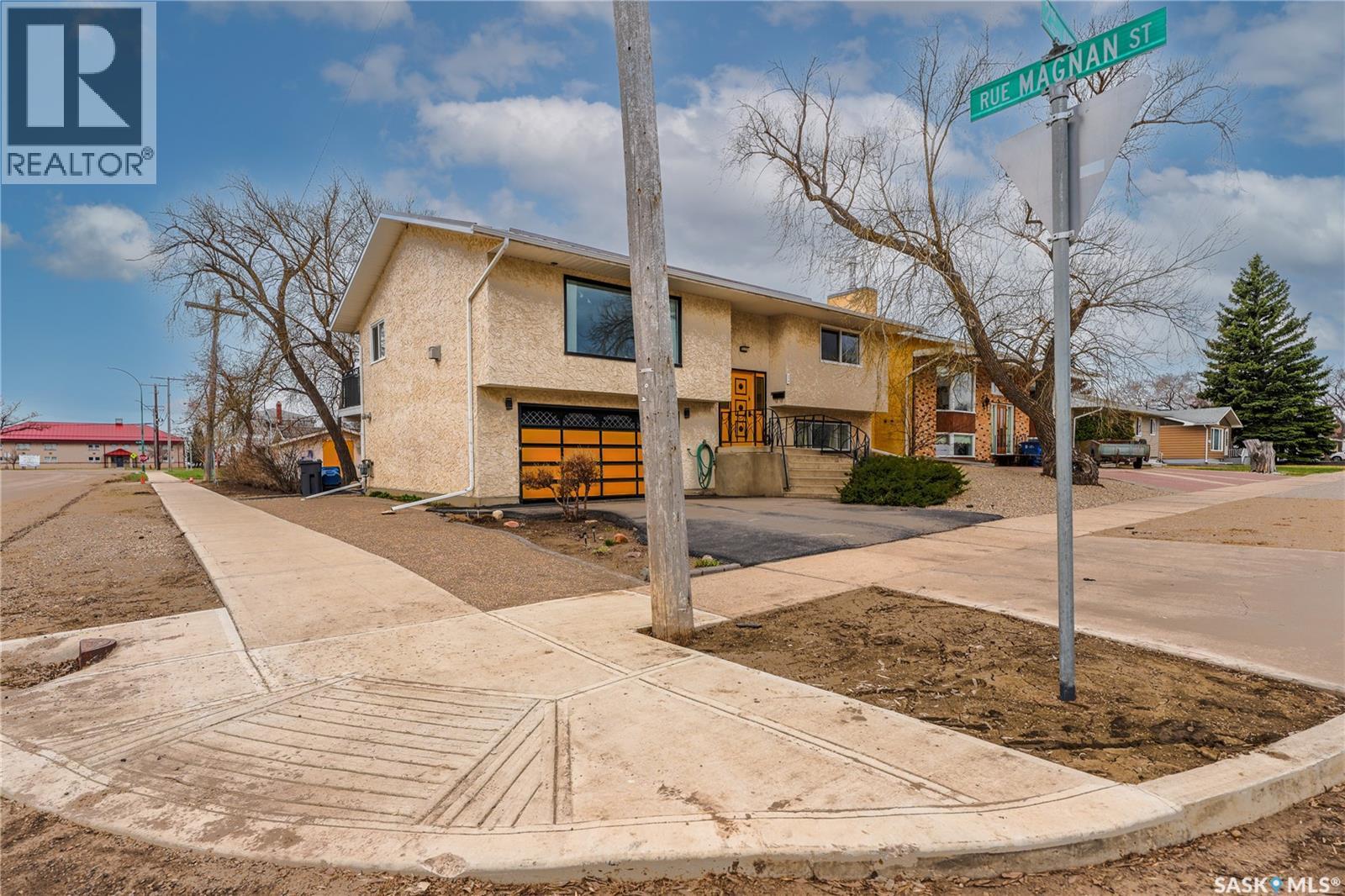 254 2nd Avenue E, Gravelbourg, Saskatchewan  S0H 1X0 - Photo 50 - SK033895