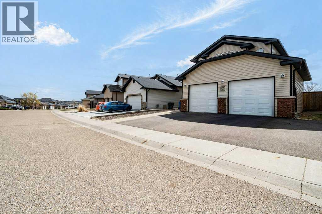 138 Terrace View Ne, Medicine Hat, Alberta  T1C 0A5 - Photo 2 - A2304319