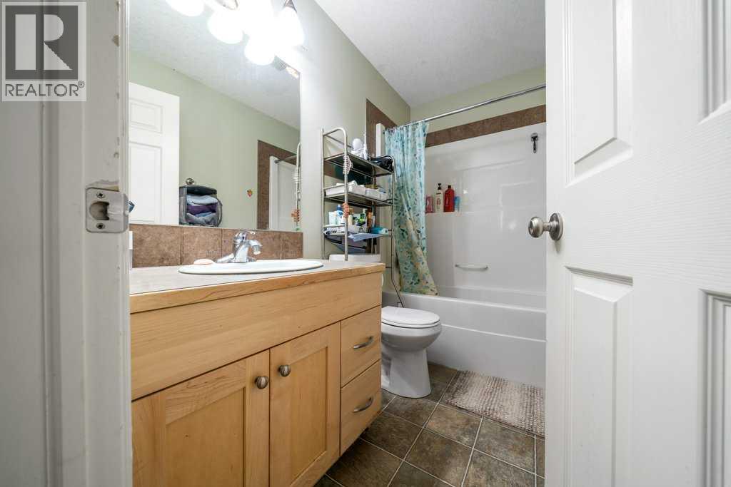 138 Terrace View Ne, Medicine Hat, Alberta  T1C 0A5 - Photo 22 - A2304319