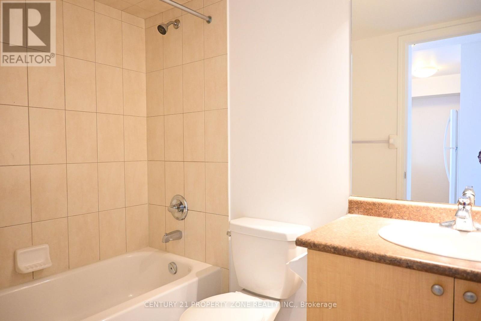 215 - 60 Heintzman Street, Toronto, Ontario  M6P 5A1 - Photo 13 - W13043664