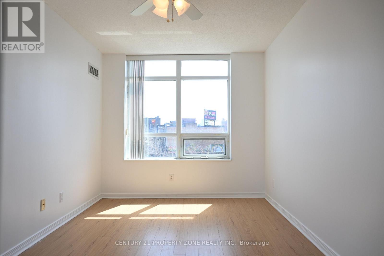 215 - 60 Heintzman Street, Toronto, Ontario  M6P 5A1 - Photo 10 - W13043664