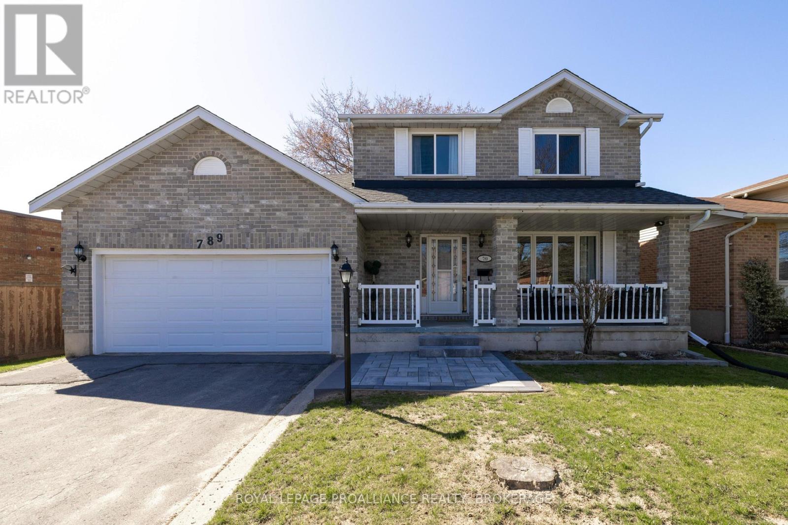 789 STRAND BOULEVARD, Kingston, Ontario