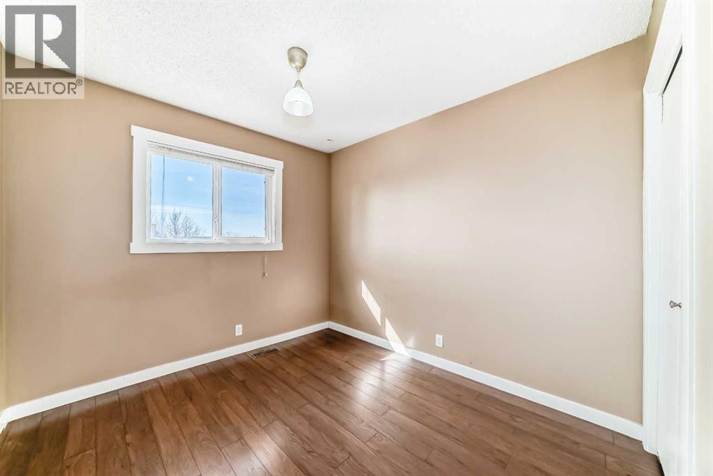 5 Falchurch Road Ne, Calgary, Alberta  T3J 1G6 - Photo 18 - A2304417