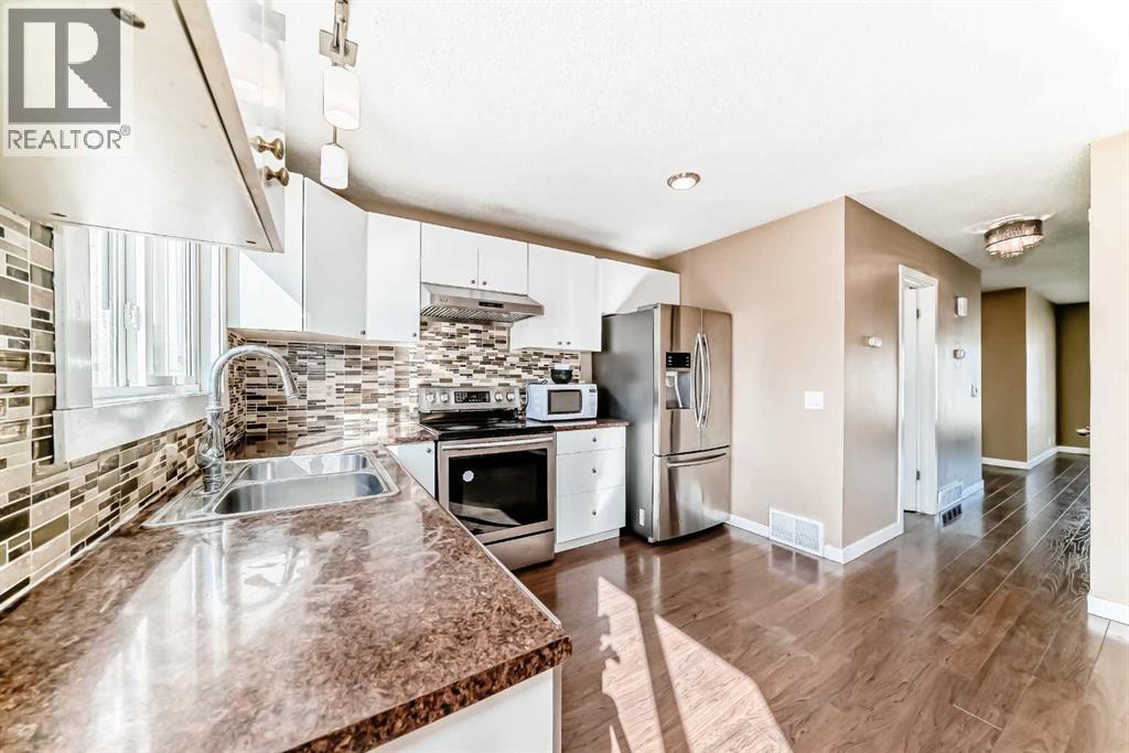 5 Falchurch Road Ne, Calgary, Alberta  T3J 1G6 - Photo 7 - A2304417