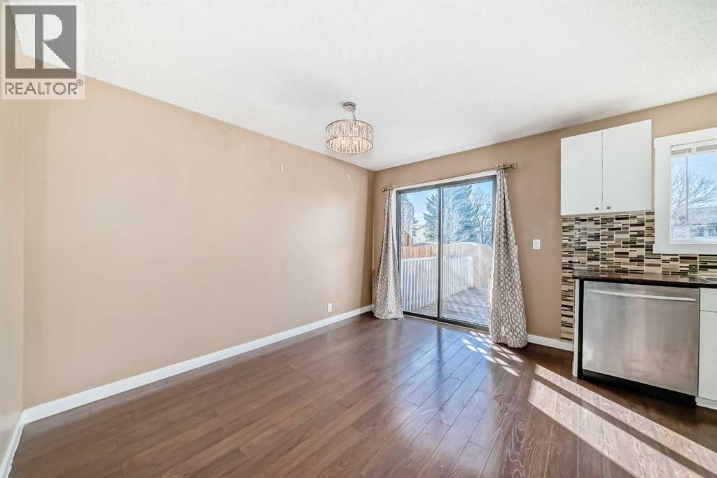 5 Falchurch Road Ne, Calgary, Alberta  T3J 1G6 - Photo 9 - A2304417