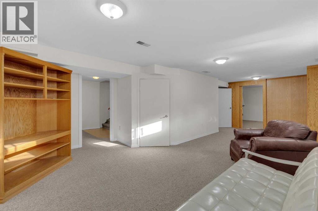 5934 41 Streetcrescent, Red Deer, Alberta  T4N 1B7 - Photo 15 - A2297336