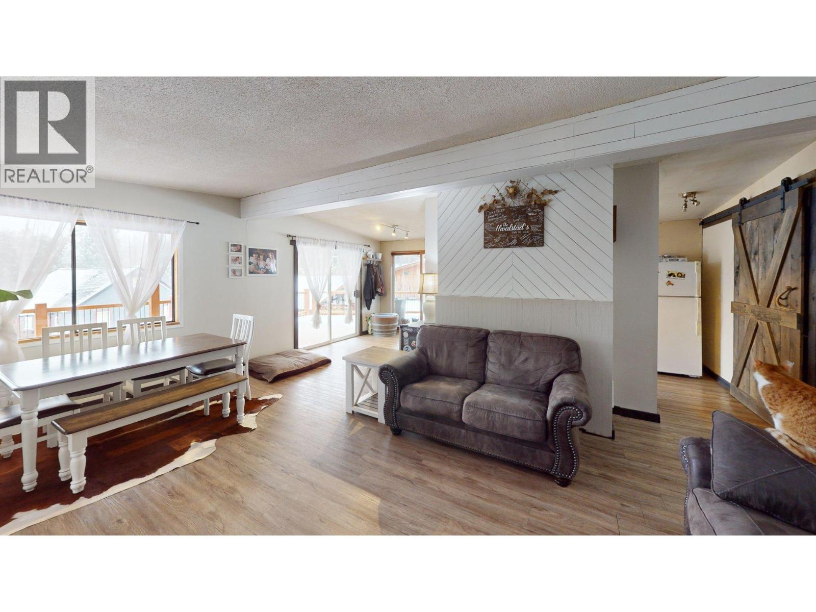 4219 Casino Road, Trail, British Columbia  V1R 4X3 - Photo 4 - 10373846