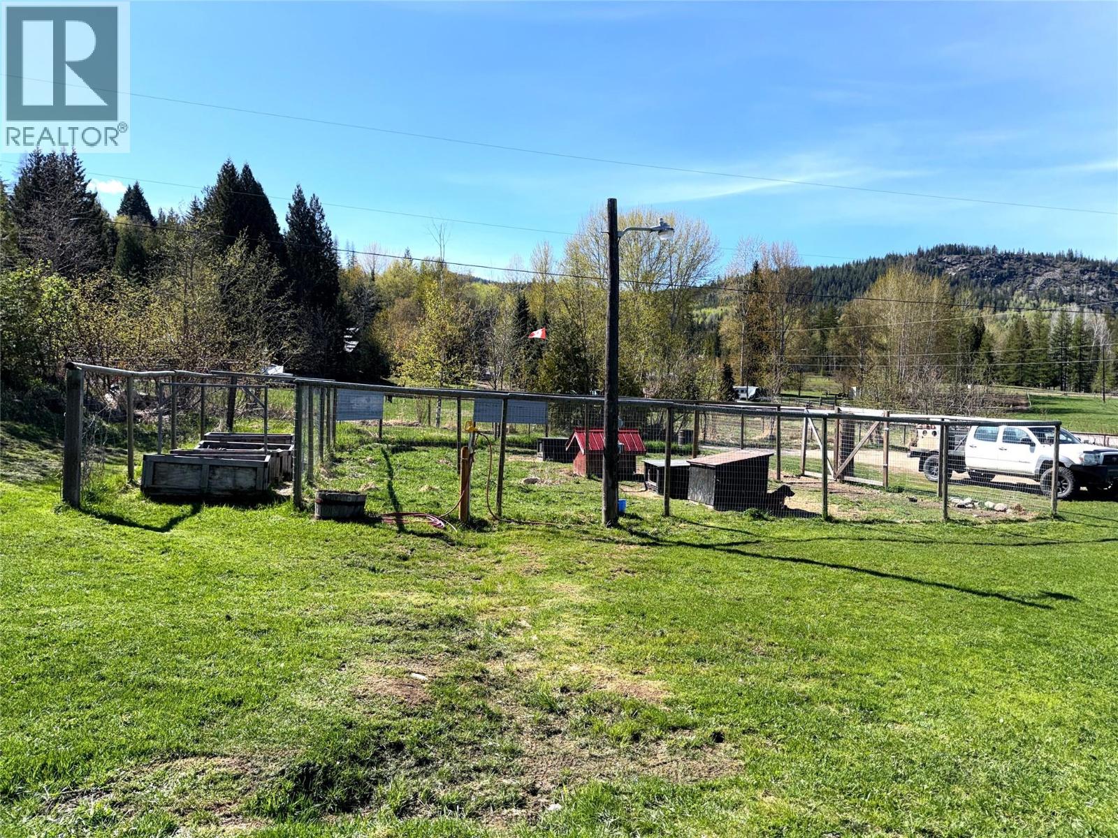 4219 Casino Road, Trail, British Columbia  V1R 4X3 - Photo 51 - 10373846