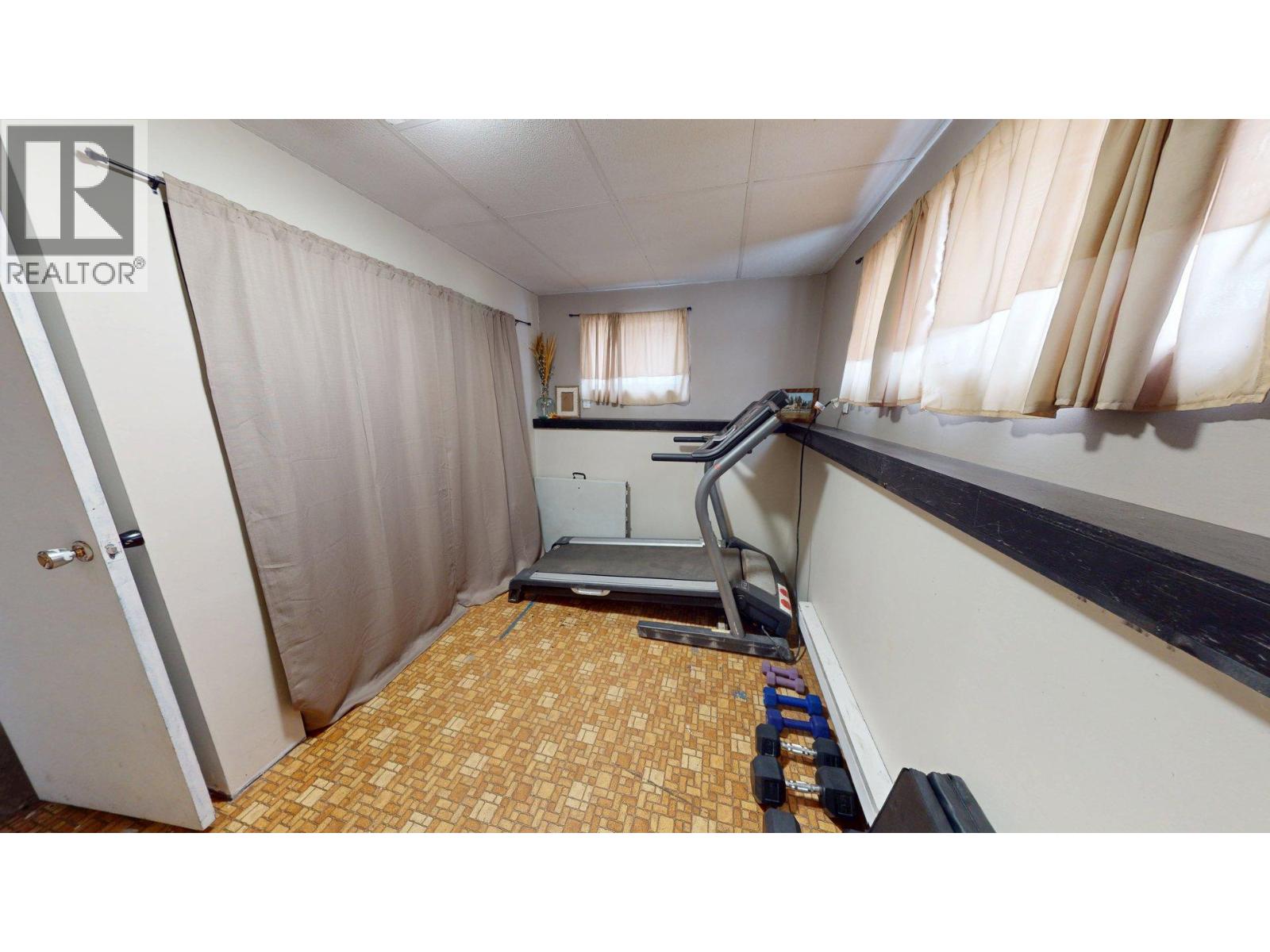 4219 Casino Road, Trail, British Columbia  V1R 4X3 - Photo 32 - 10373846