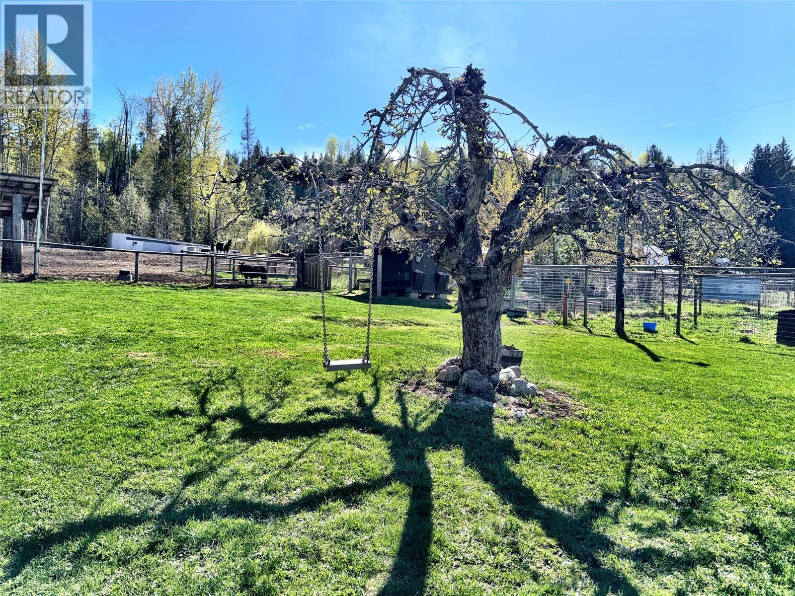 4219 Casino Road, Trail, British Columbia  V1R 4X3 - Photo 55 - 10373846