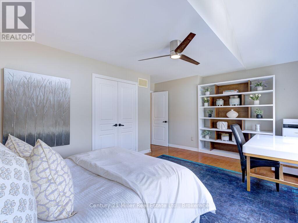 2301 Hertfordshire Way, Oakville, Ontario  L6H 7M5 - Photo 27 - W13043696