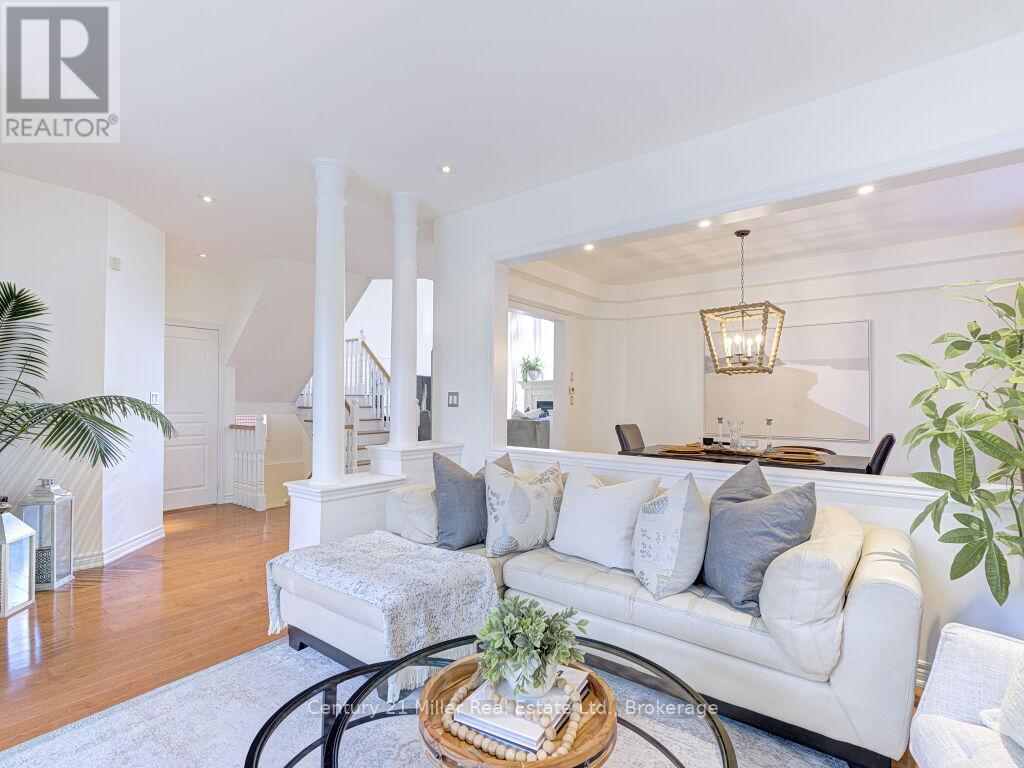 2301 Hertfordshire Way, Oakville, Ontario  L6H 7M5 - Photo 3 - W13043696